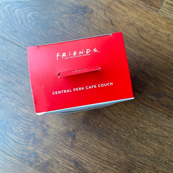 Friends TV Show Christmas Ornament - Central Perk Couch - Picture 4 of 4